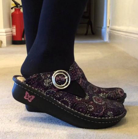 Alegria Women's Classic Clog Reviews - Colorful Nursing Clogs 1 Alegria Women's Classic Clog Reviews